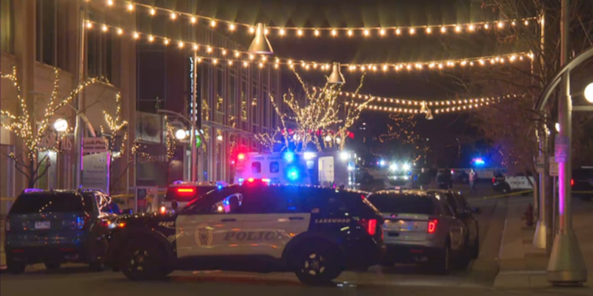 Suspect shot after reportedly trespassing at Lakewood shopping center Suspect shot after reportedly trespassing at Lakewood shopping center