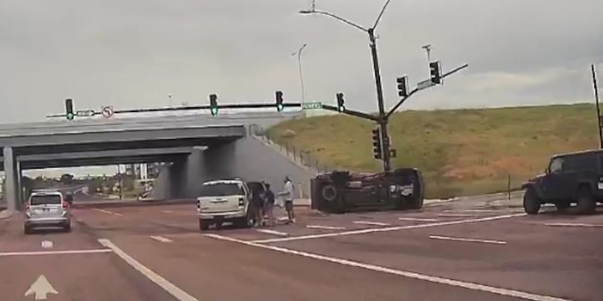 Rollover crash blocks lanes of traffic in northeastern Colorado Springs Rollover crash blocks lanes of traffic in northeastern Colorado Springs