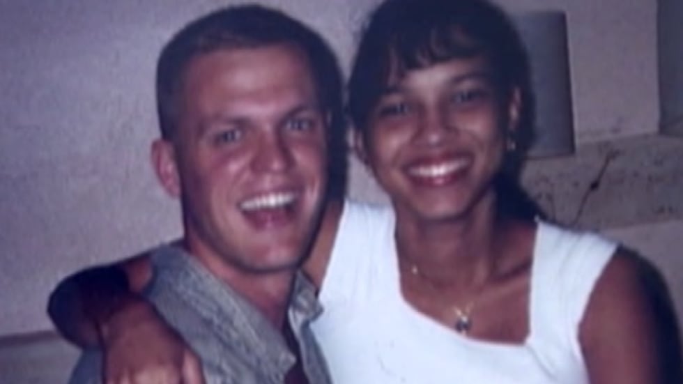 Ex-police officer wanted in wife’s 2005 murder extradited from China to face charges in the US