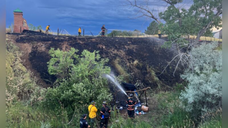 Man arrested for small grass fire in Boulder County