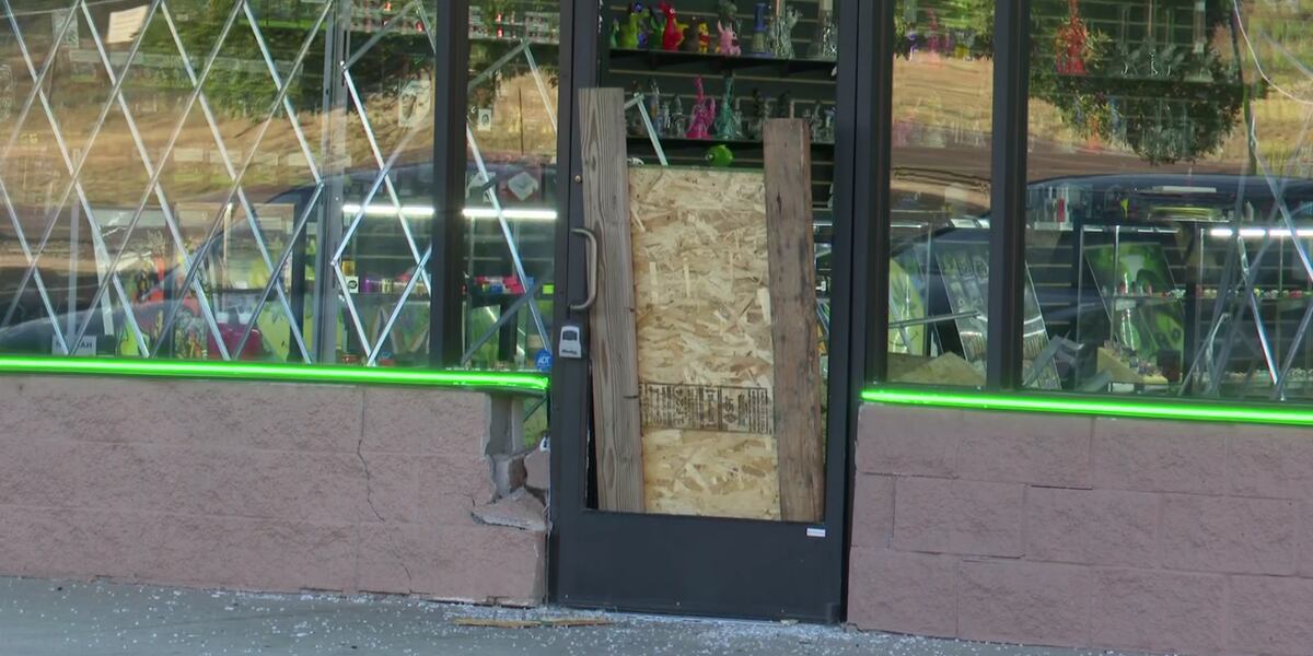 Crooks slam car into another vape store in Colorado Springs area